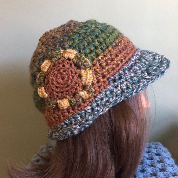 crochet Accessories - Flower derby medium soft acrylic yarn new reversible hat acrylic yarn